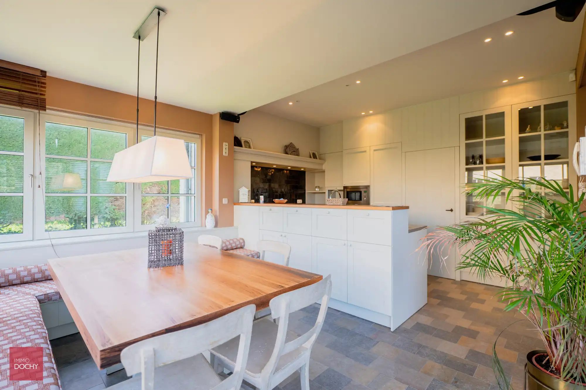 Zeer goed gelegen instapklare villa foto 18