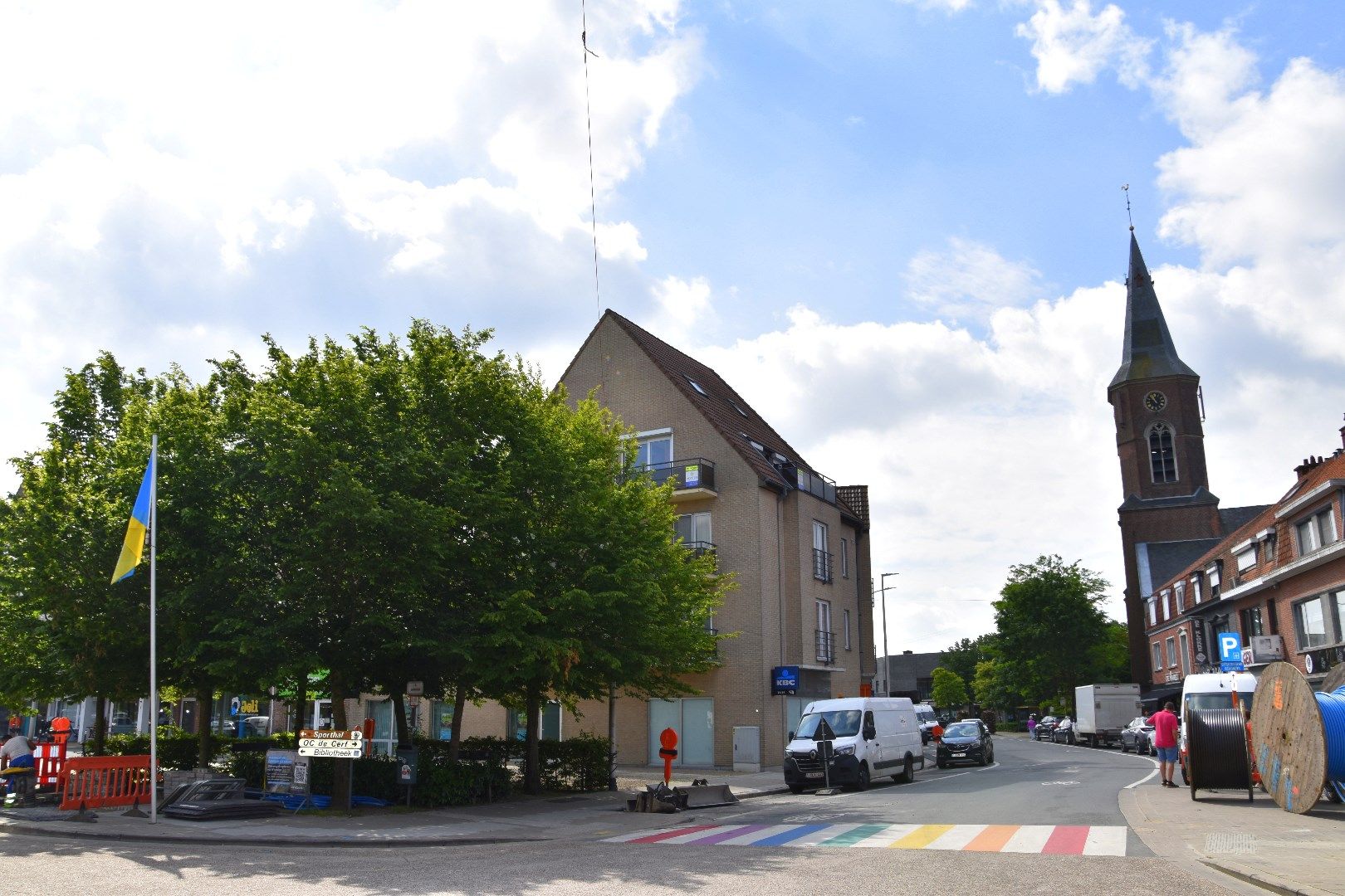 Dakappartement met 3 slaapkamers te koop in hartje Gullegem foto 2