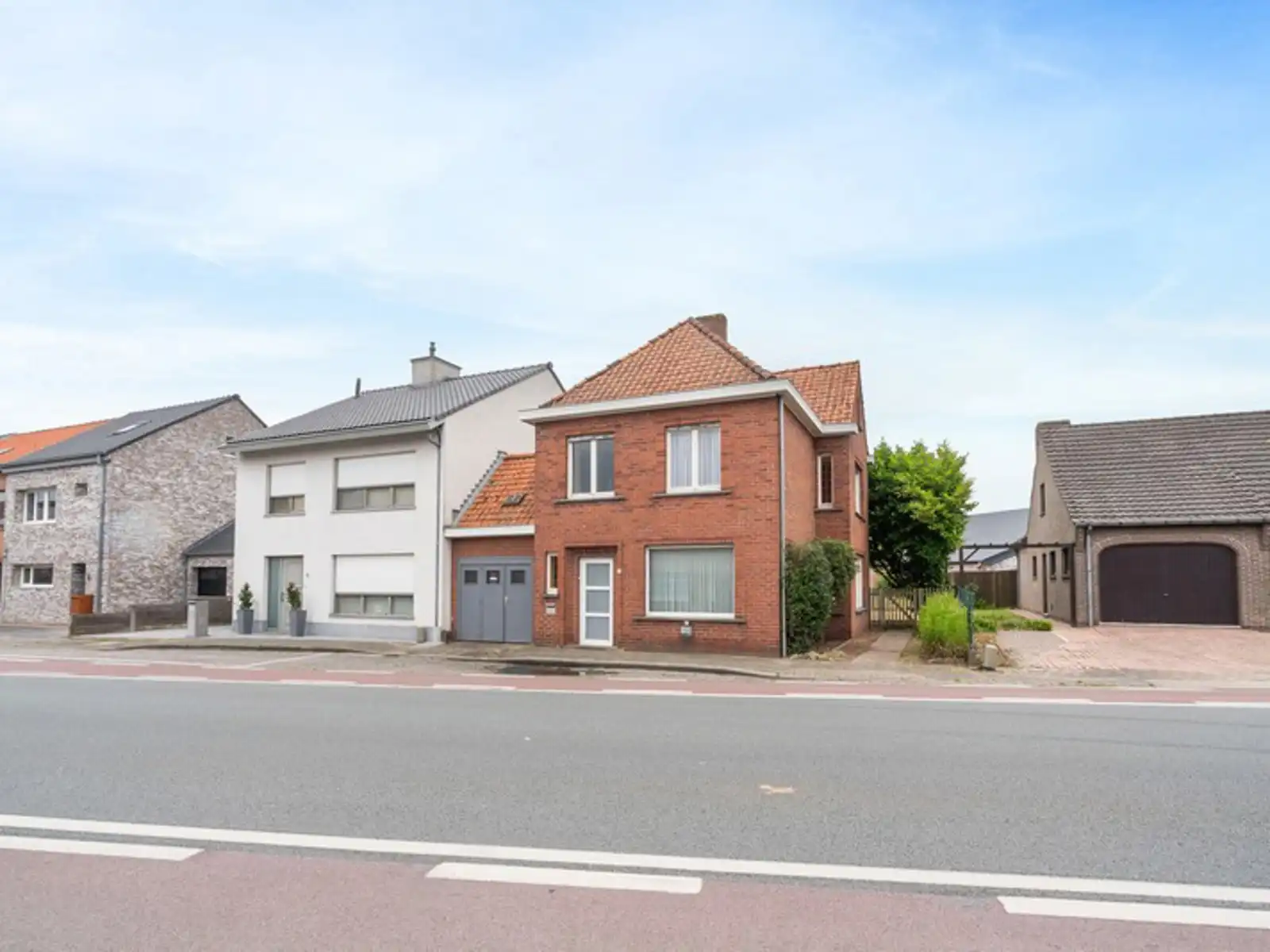 Renovatiepand op goede ligging foto 2