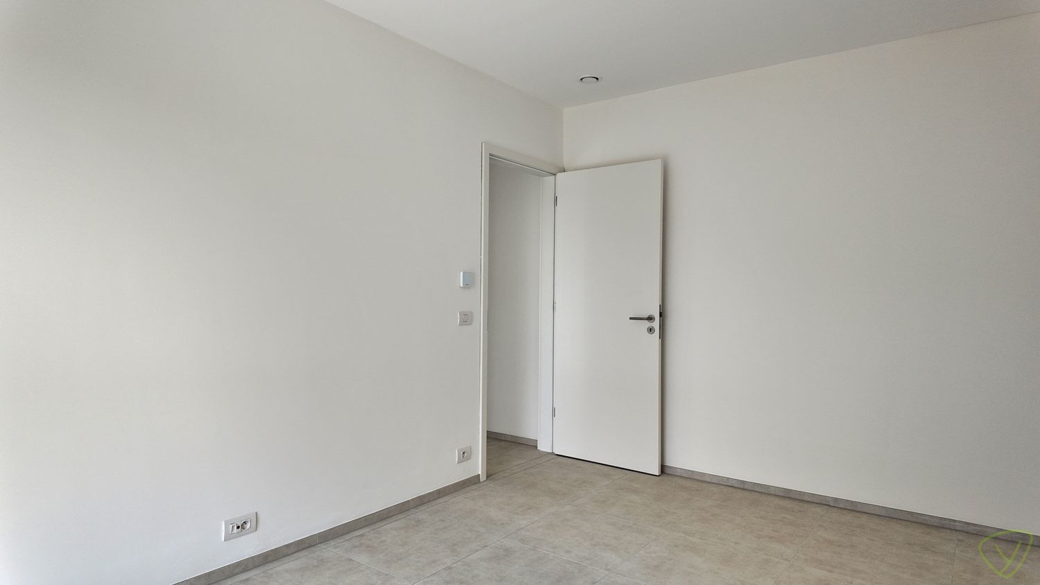 Nieuwbouwappartement met terras en parkeerplaats in het Molenpark te Eeklo! foto 16
