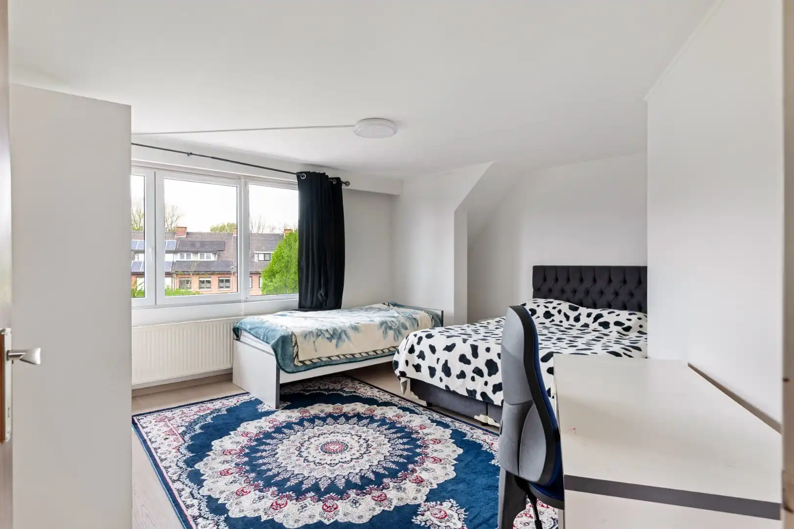 Ruime duplexwoning met 4 slaapkamers en patio in Ekeren! foto 19
