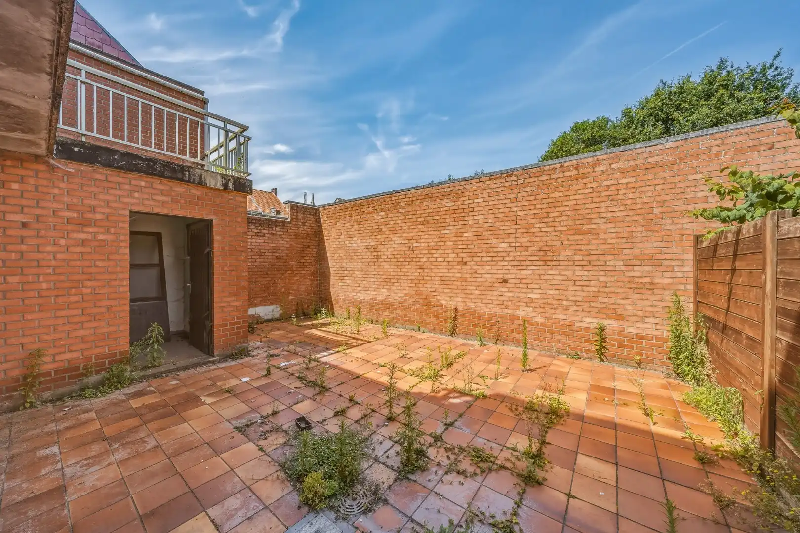 Interessant opbrengsteigendom met 3 appartementen in Oudenburg foto 4