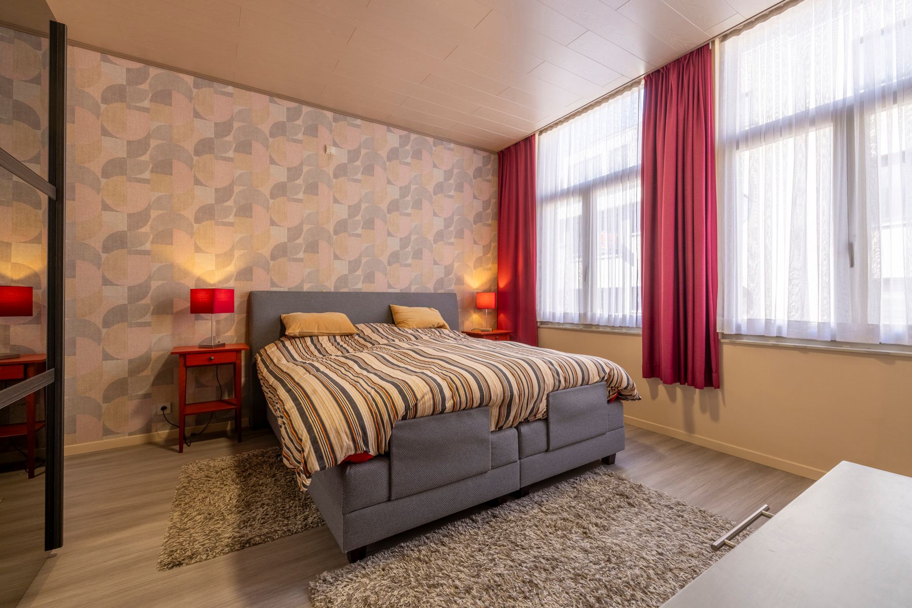 Ruime woning met 5 slpk, garage en zongerichte tuin te koop! foto 11