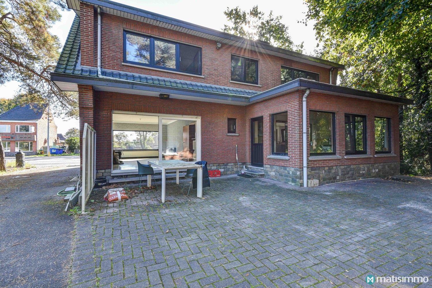 ZEER RUIME GEZINSWONING MET 4 SLAAPKAMERS EN BIJGEBOUW VAN +- 100 M2 OP PERCEEL VAN 1HA 29A 93CA IN DIEPENBEEK foto 24