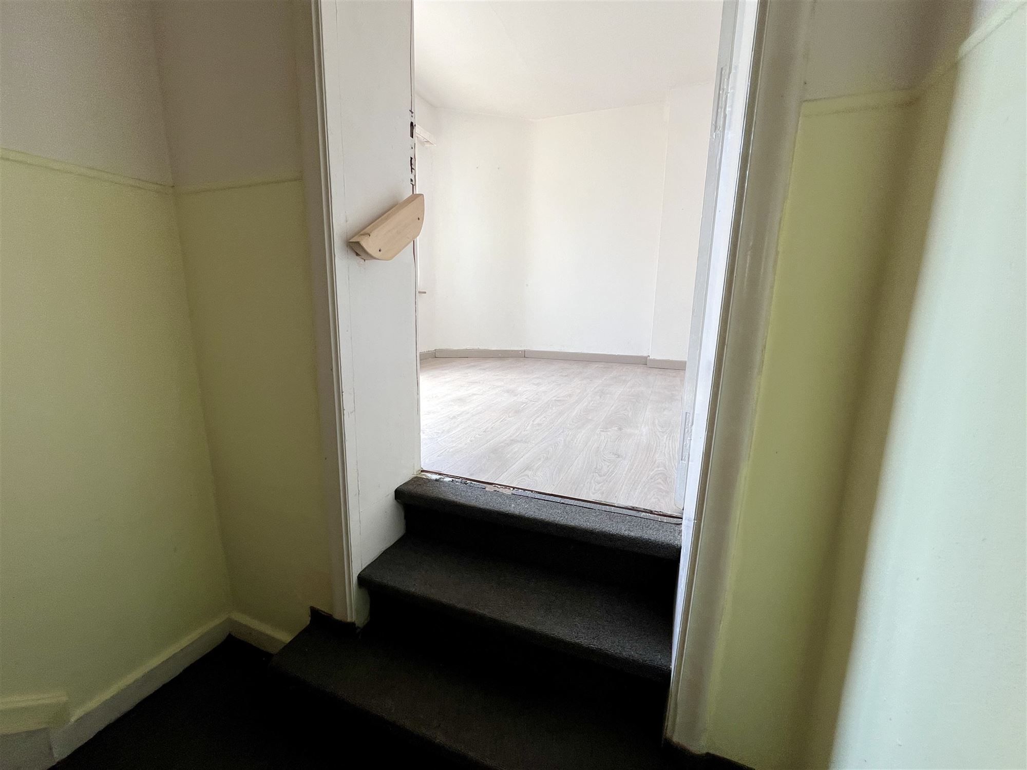 Halve losbouw handelswoning met 4 slaapkamers foto 22