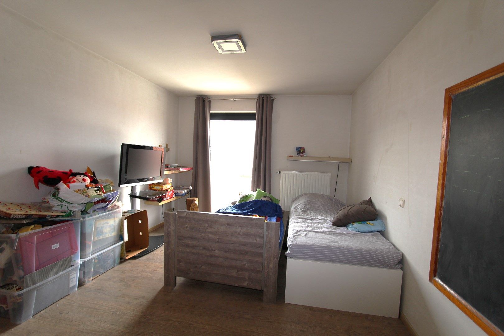 RECENTE WONING MET 5 SLAAPKAMERS EN GROTE TUIN foto 25