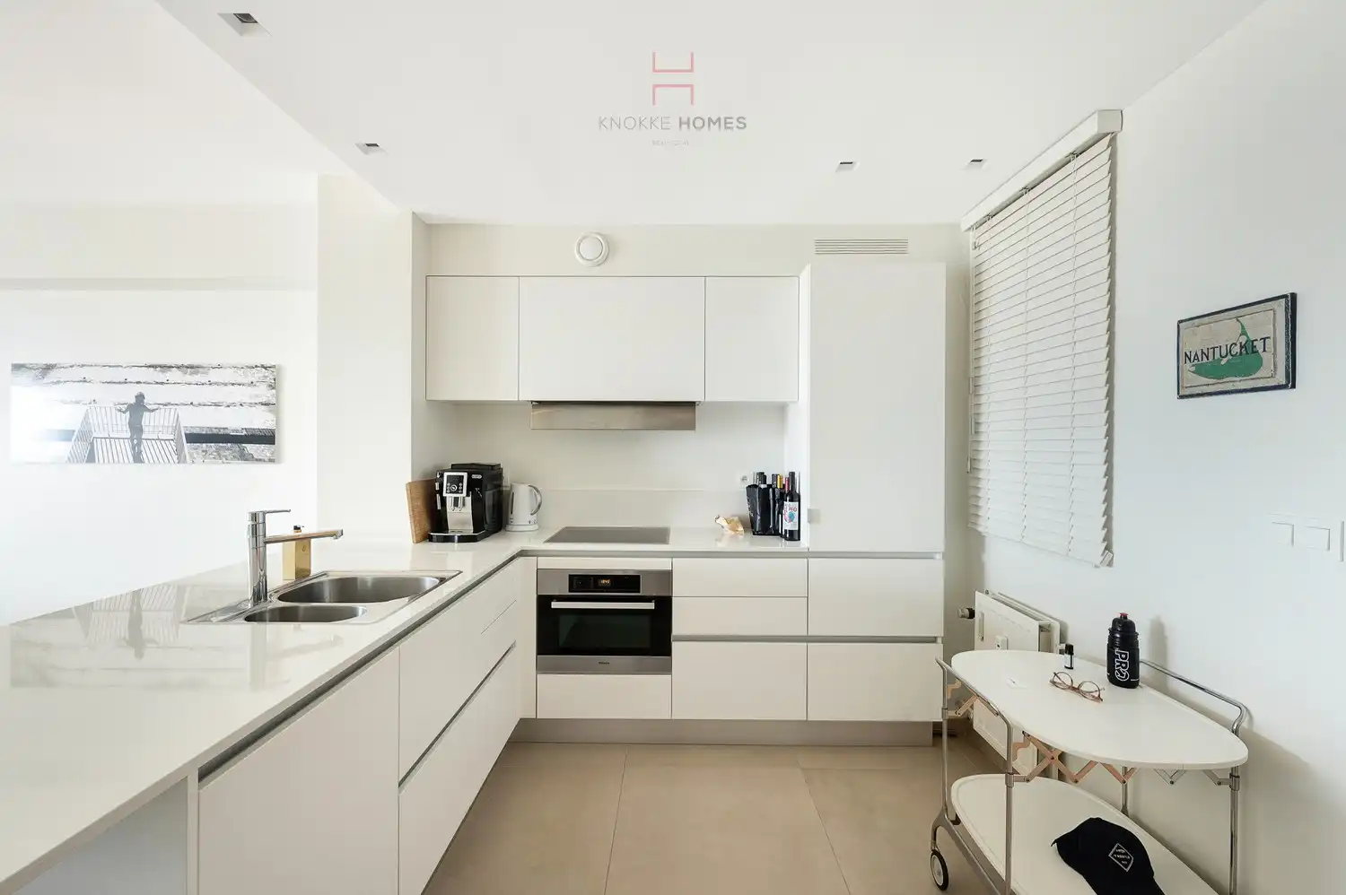 Instapklaar 3-kamerappartement met frontaal zeezicht aan het Rubensplein foto 13