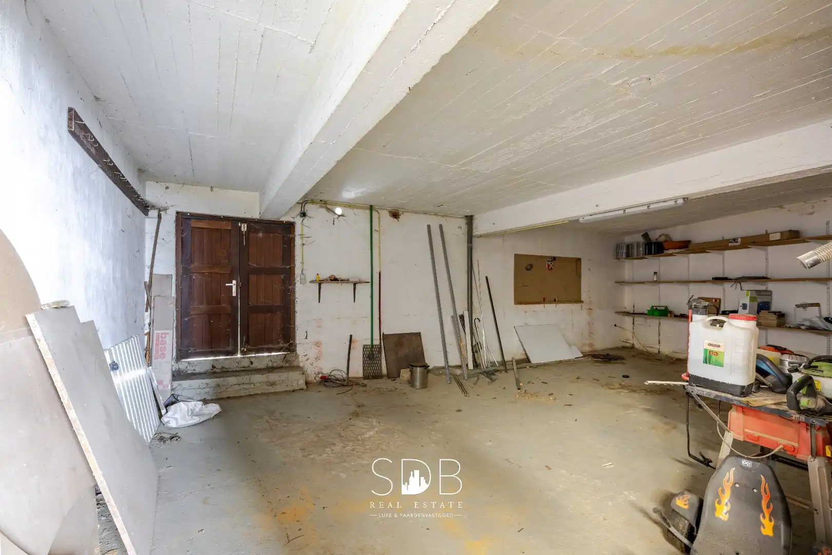 Landelijke villa met ruime bedrijfsgebouwen en opslagmogelijkheden op 23.740m² foto 34