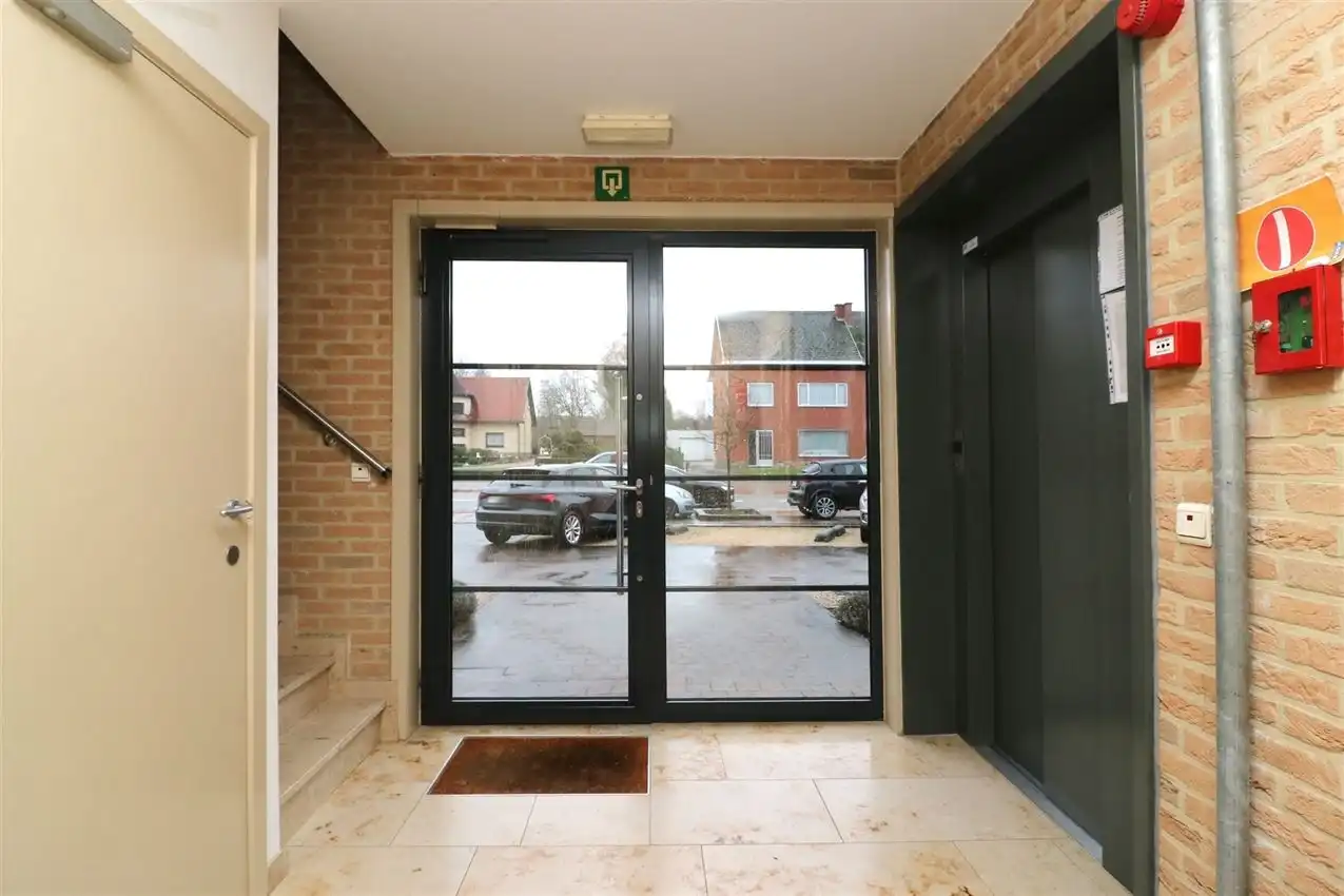 Ruim gelijkvloers wonen met tuin én rendement. foto 9