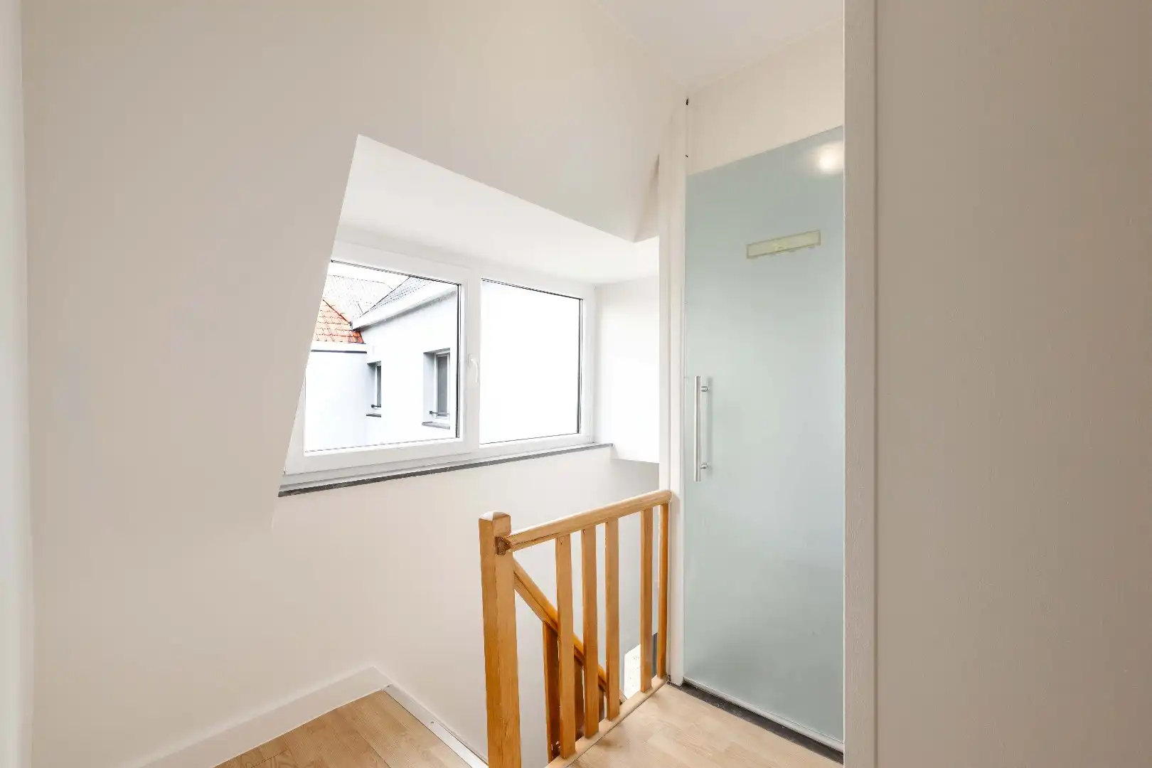 KARAKTERVOLLE ALLEENSTAANDE WONING MET 3 SLPKS | ZONNEPANELEN foto 12