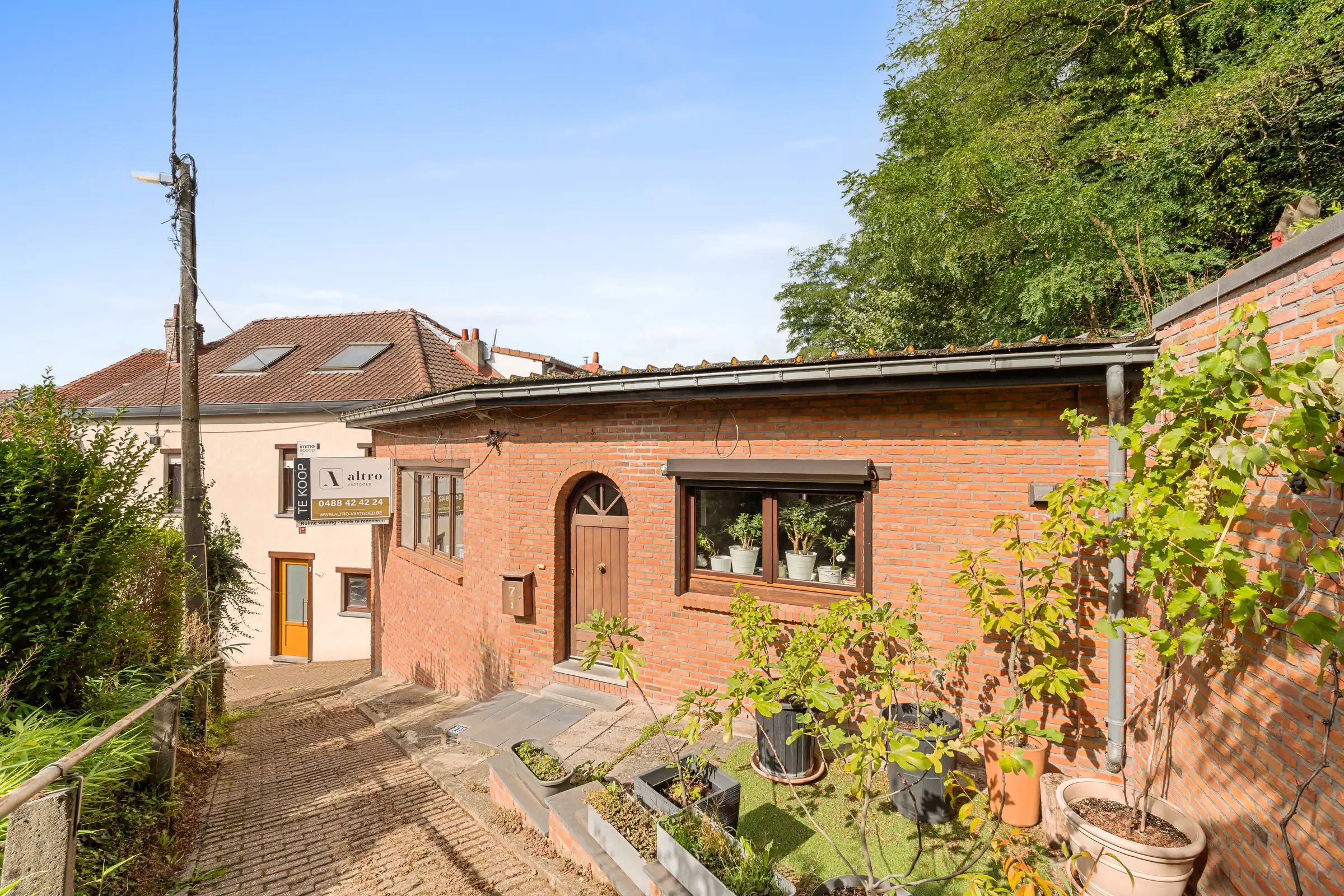Hoofdfoto van de publicatie: Ruime woning met renovatie