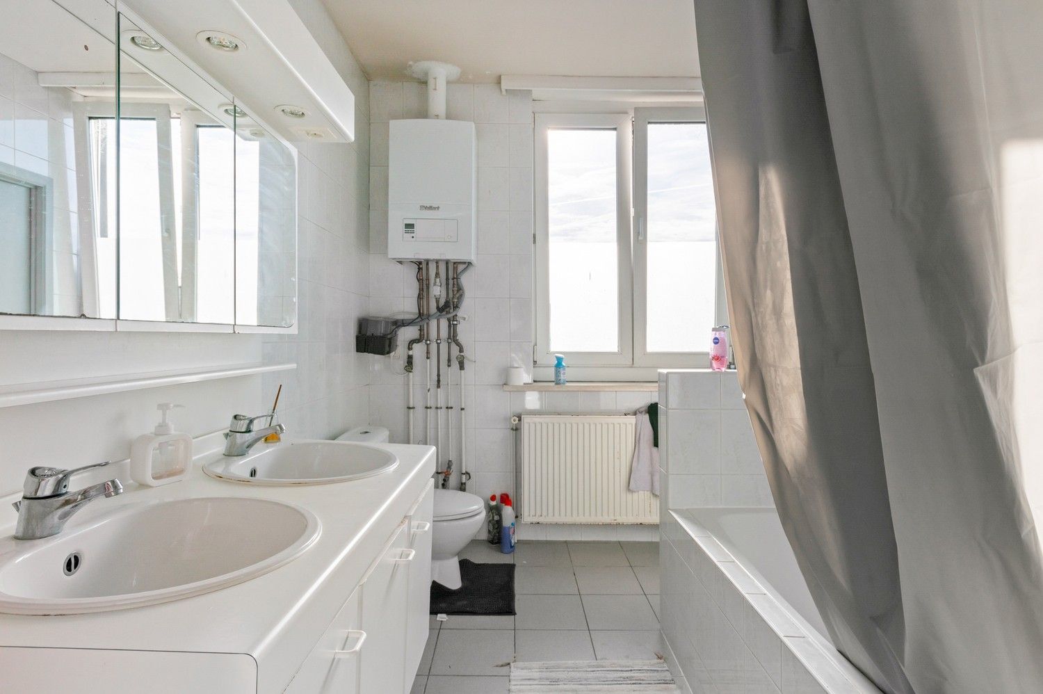 Opbrengsteigendom met 2 appartementen in Deurne! foto 16