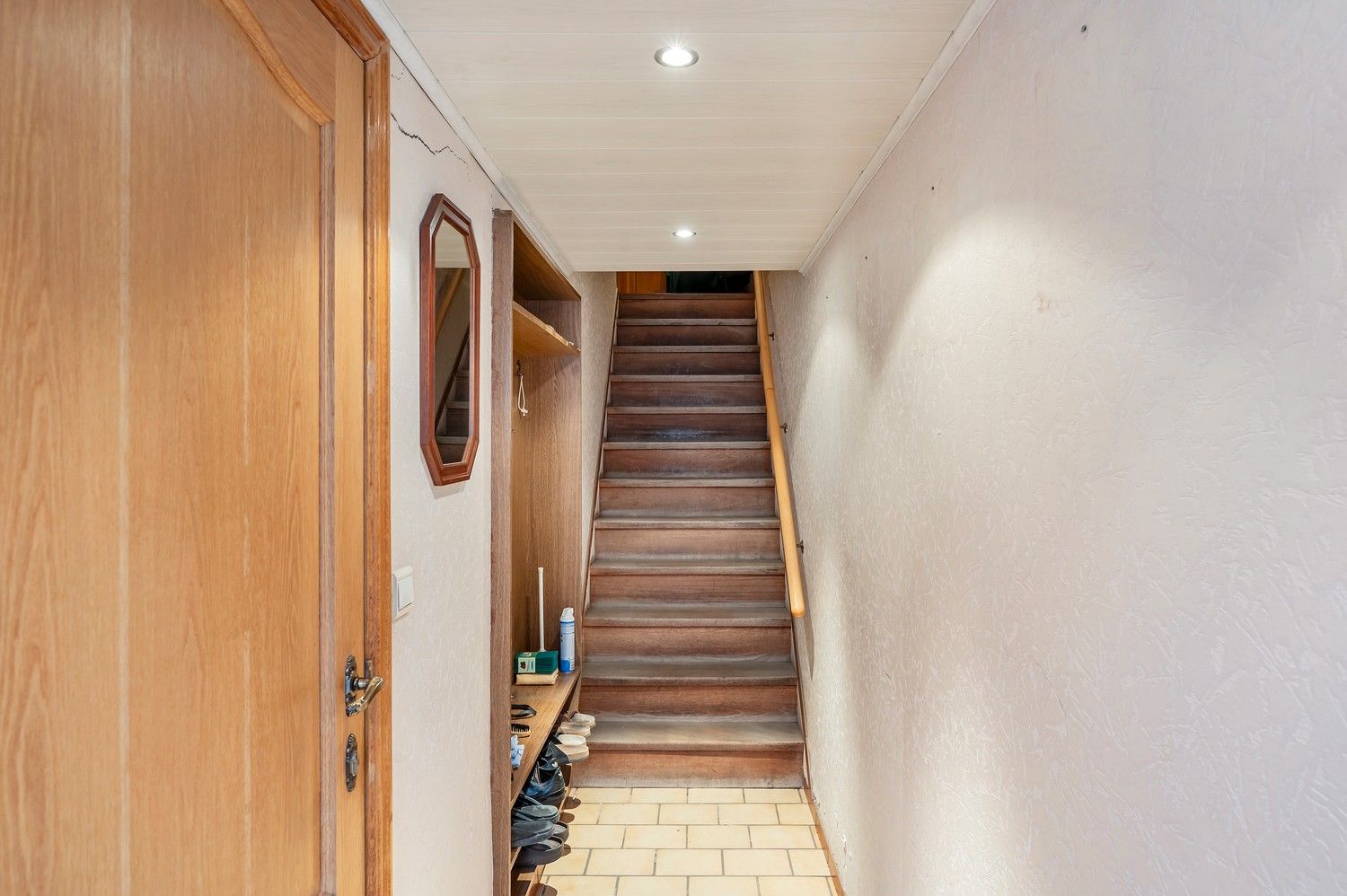 OP TE FRISSEN WONING MET MAGAZIJN VLAK BIJ CENTRUM MECHELEN foto 5