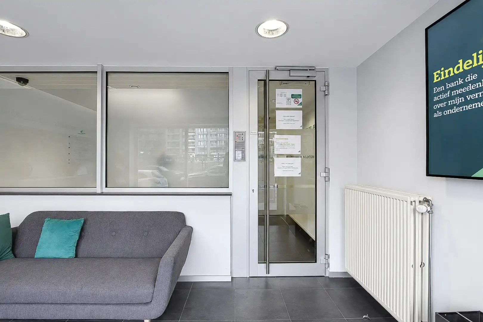 Instapklare kantoorruimte te koop Knokkestraat 56 Heist foto 11