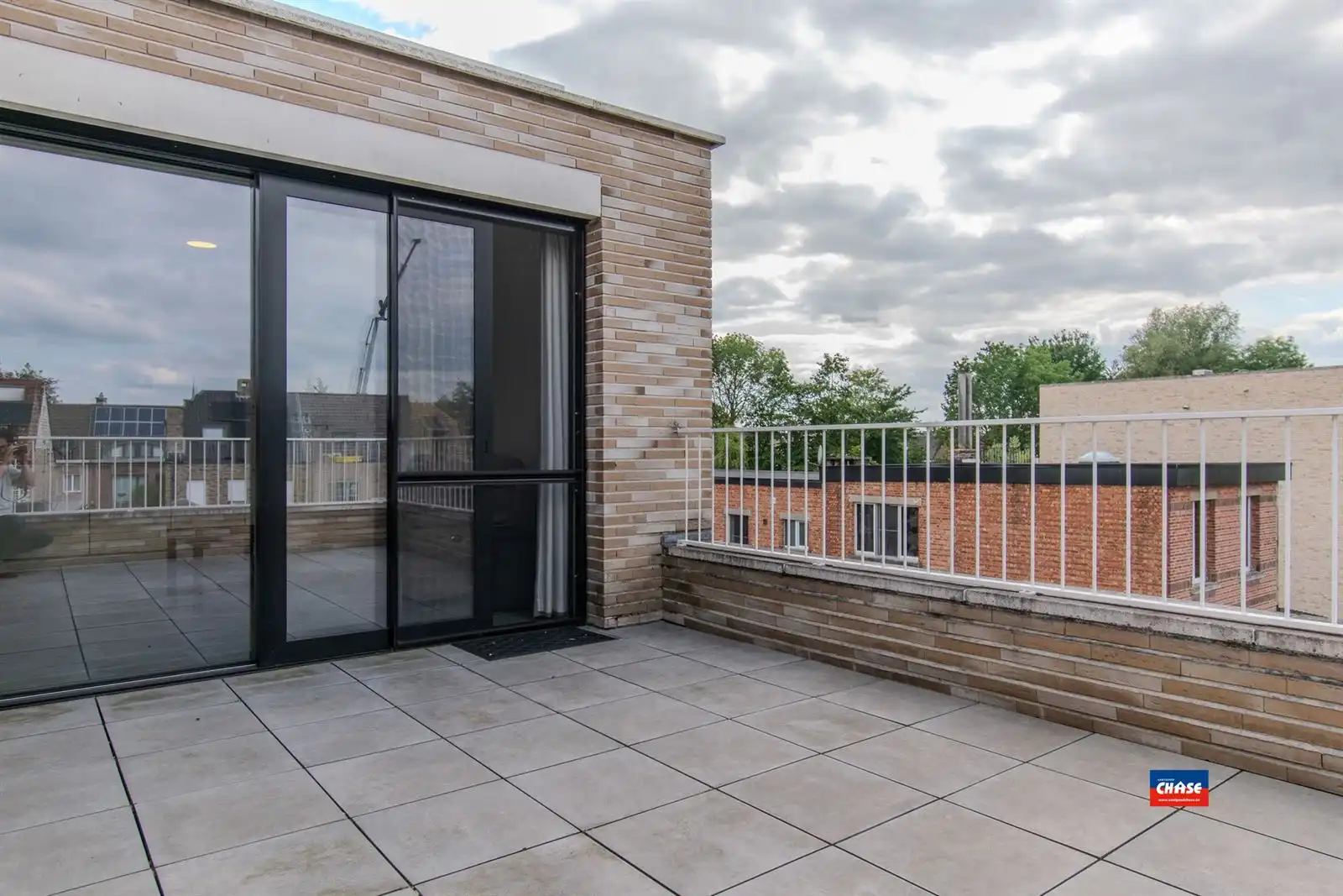 Assistentiewoning met ruim terras en autostaanplaats foto 7