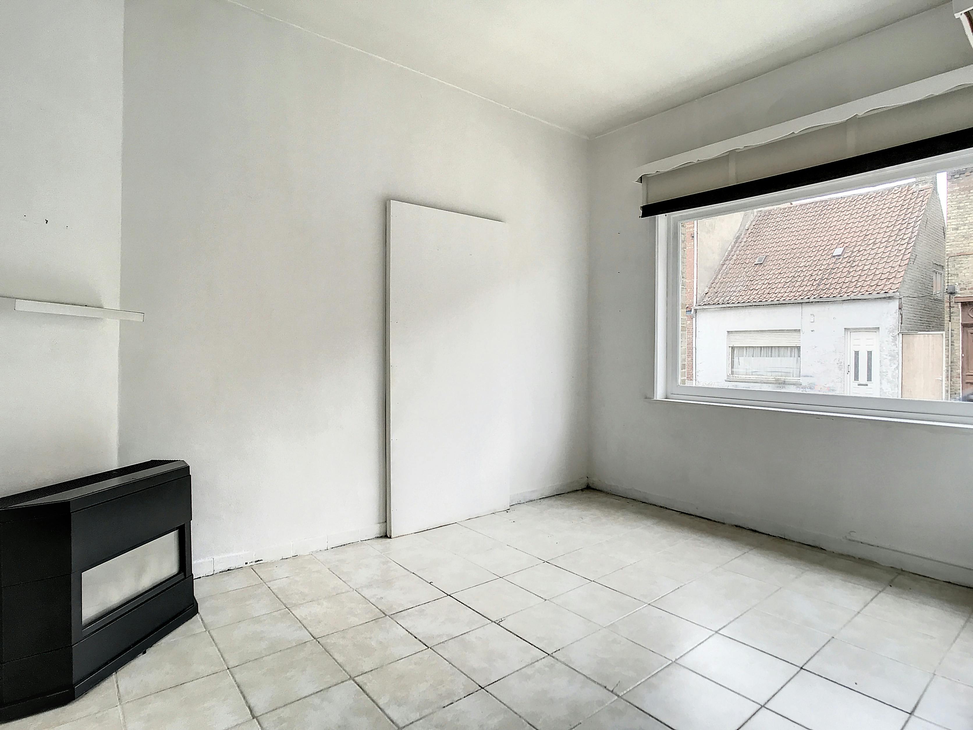 Totaal te renoveren huis vlakbij het centrum in De Panne foto 4