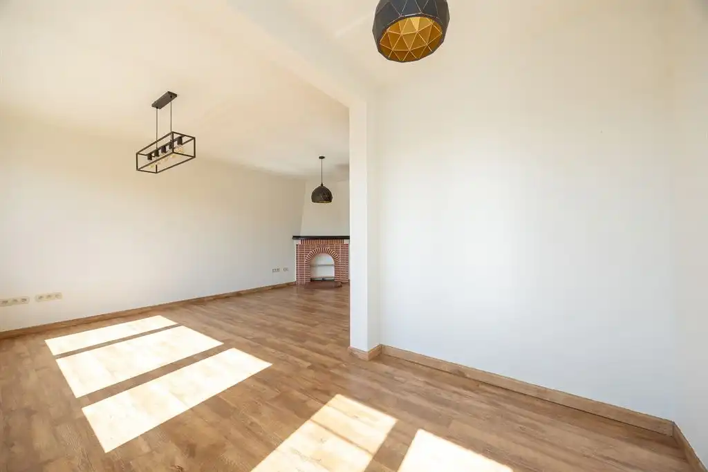 Instapklaar appartement met terras foto 5