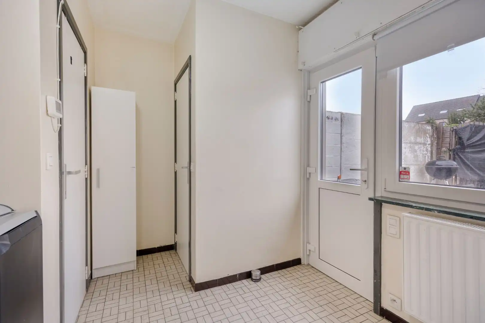 Instapklare woning met 4 slpk en ruime tuin foto 9