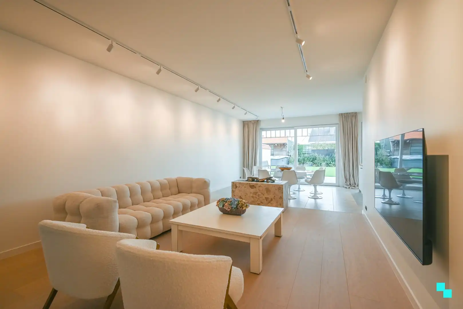 Unieke high-end woning in rustige buurt in Waregem foto 4