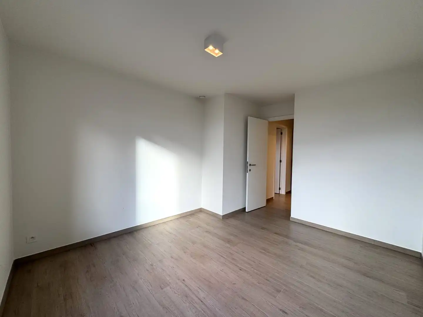 Ruim appartement met 2 slaapkamers in het centrum van Knokke. foto 15