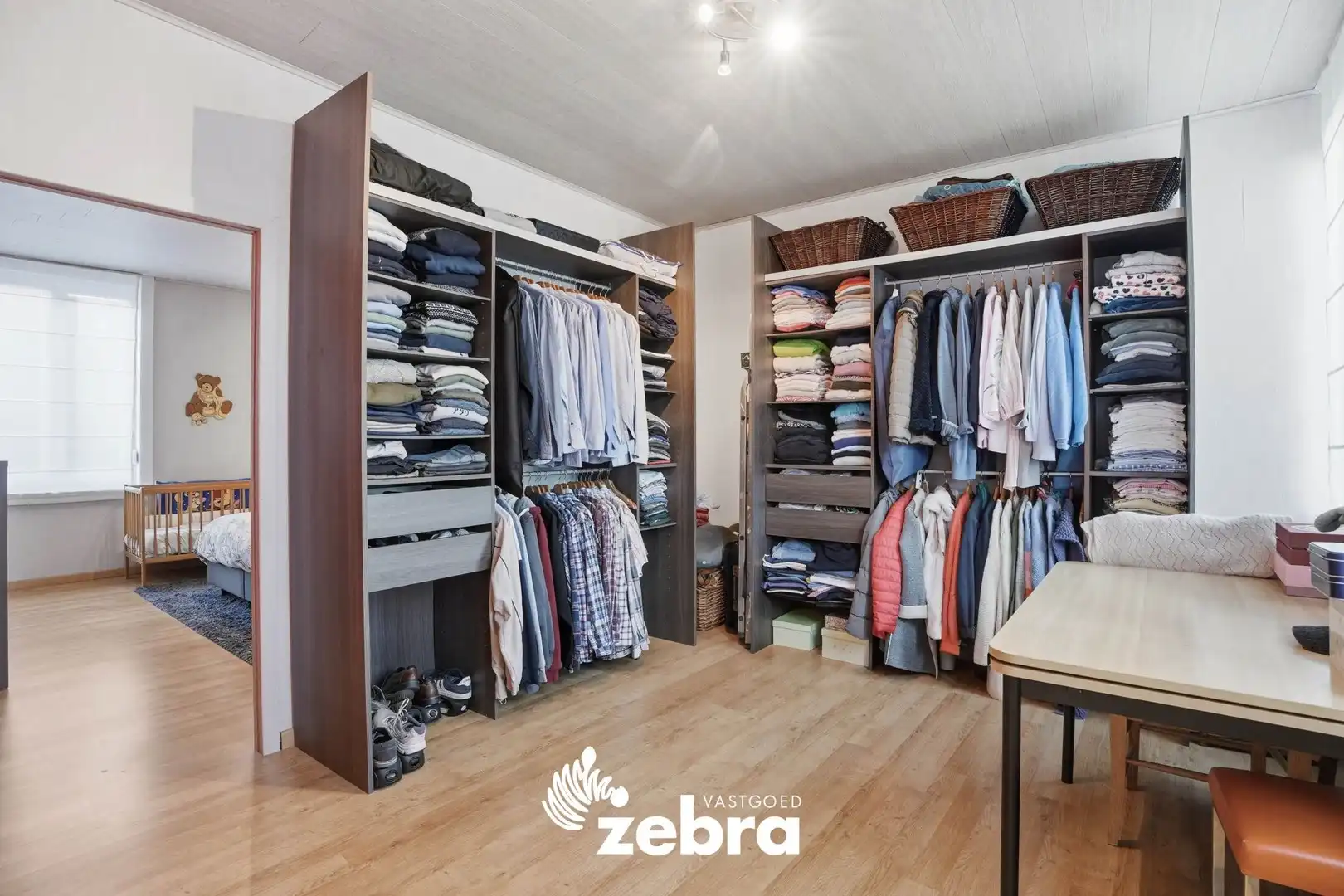 Instapklare woning met 3 slaapkamers en 2 badkamers in Roeselare! foto 11