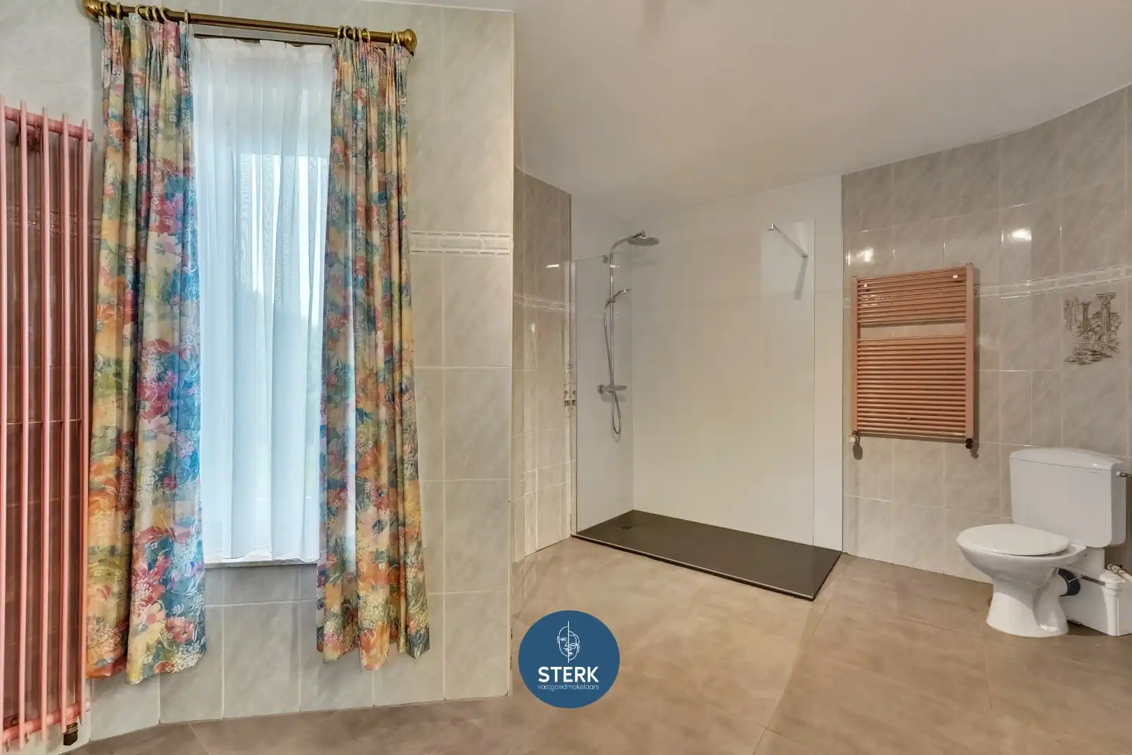 GEZINSWONING MET EEN BEWOONBARE OPP. VAN 311 M² TE VELDWEZELT-LANAKEN !  foto 17