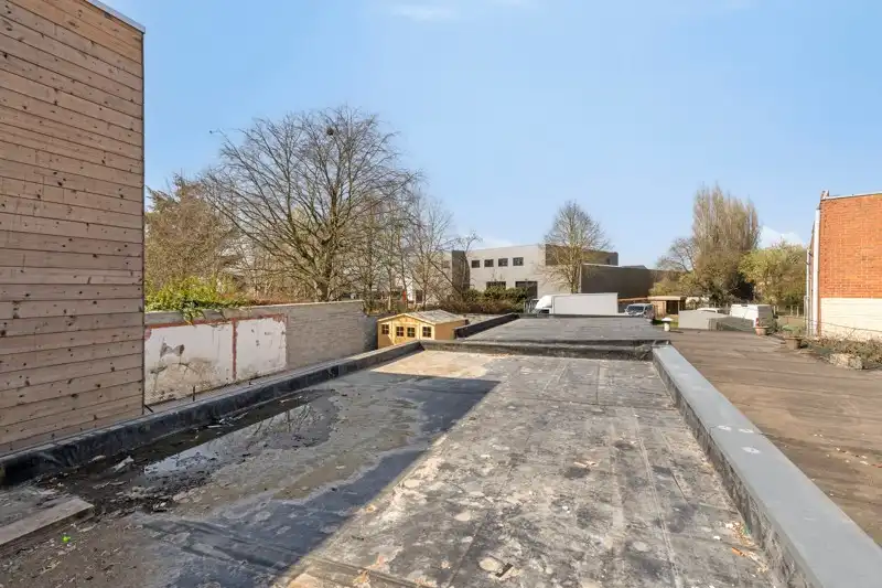 Volledig gerenoveerd, 1 slaapkamer appartement  met terras en parkeerplaats TE KOOP in Beveren-Leie! foto 21