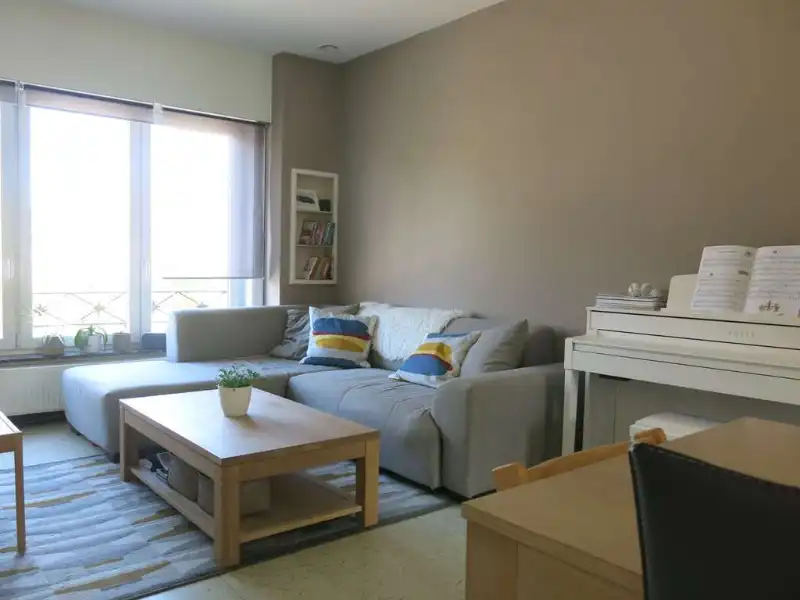 Ruime 2-slaapkamerwoning met Tuin te huur in Assebroek Brugge foto 2
