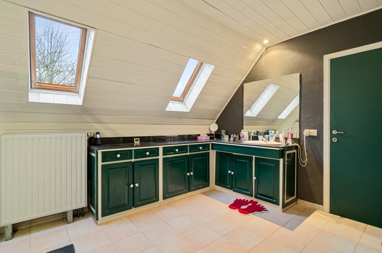 Goed gelegen villa in hoeve-stijl met ruime tuin foto 17