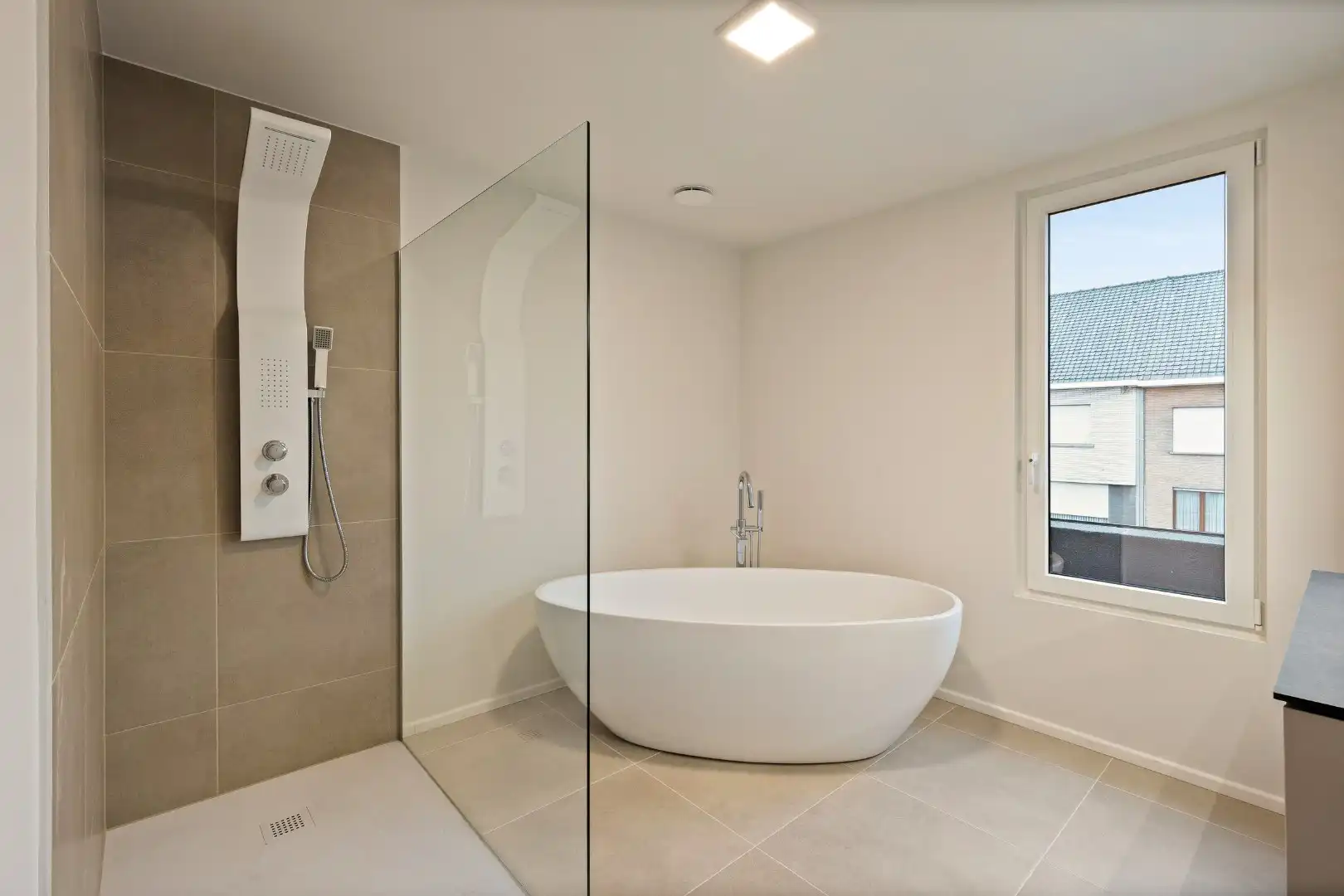 Nieuwbouwwoning met 3 slaapkamers en grote zolder, garage en tuin in Ooigem foto 9