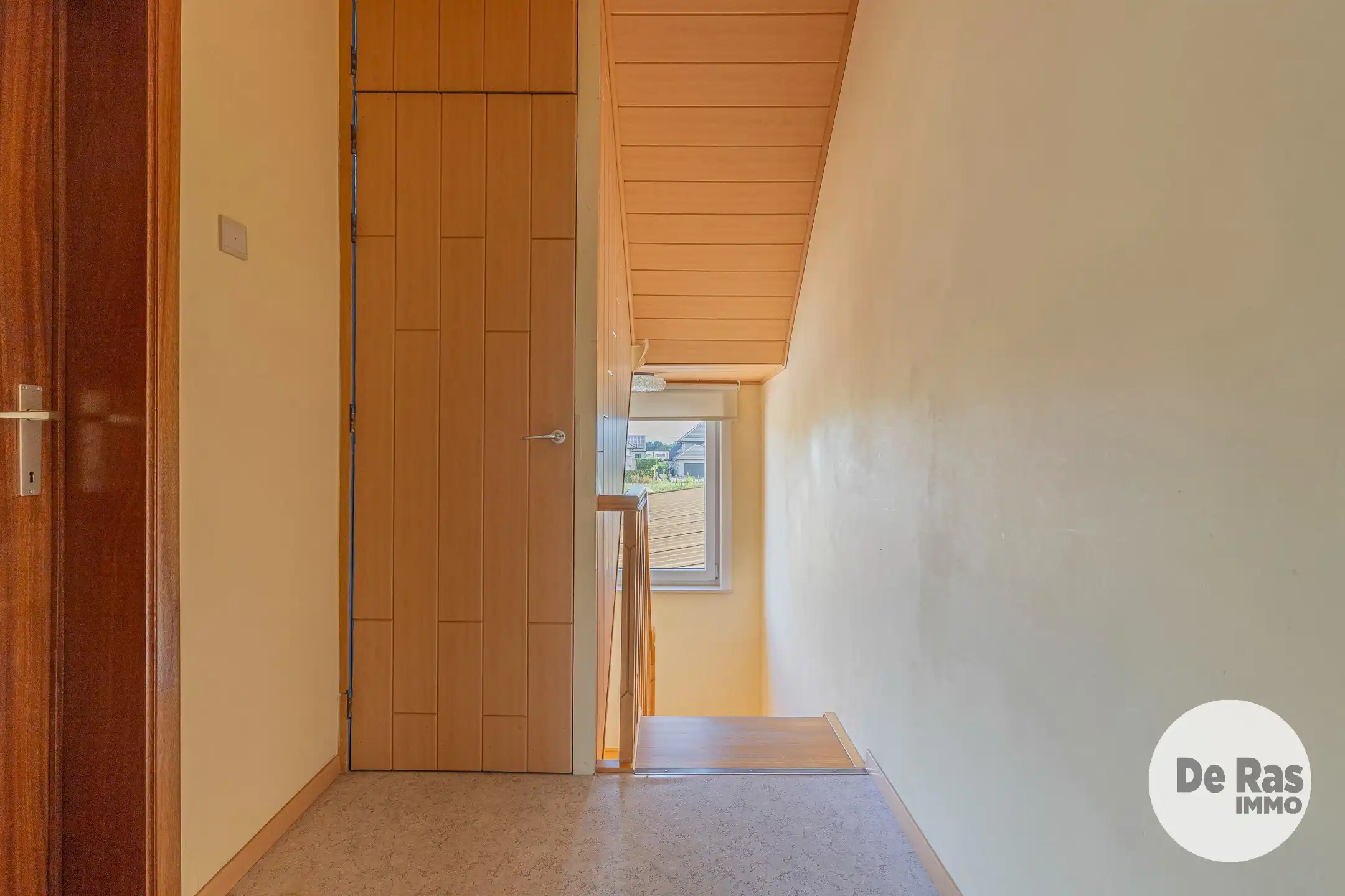 LEDE - Heel ruime woning met 6 slpks en garage in centrum foto 12