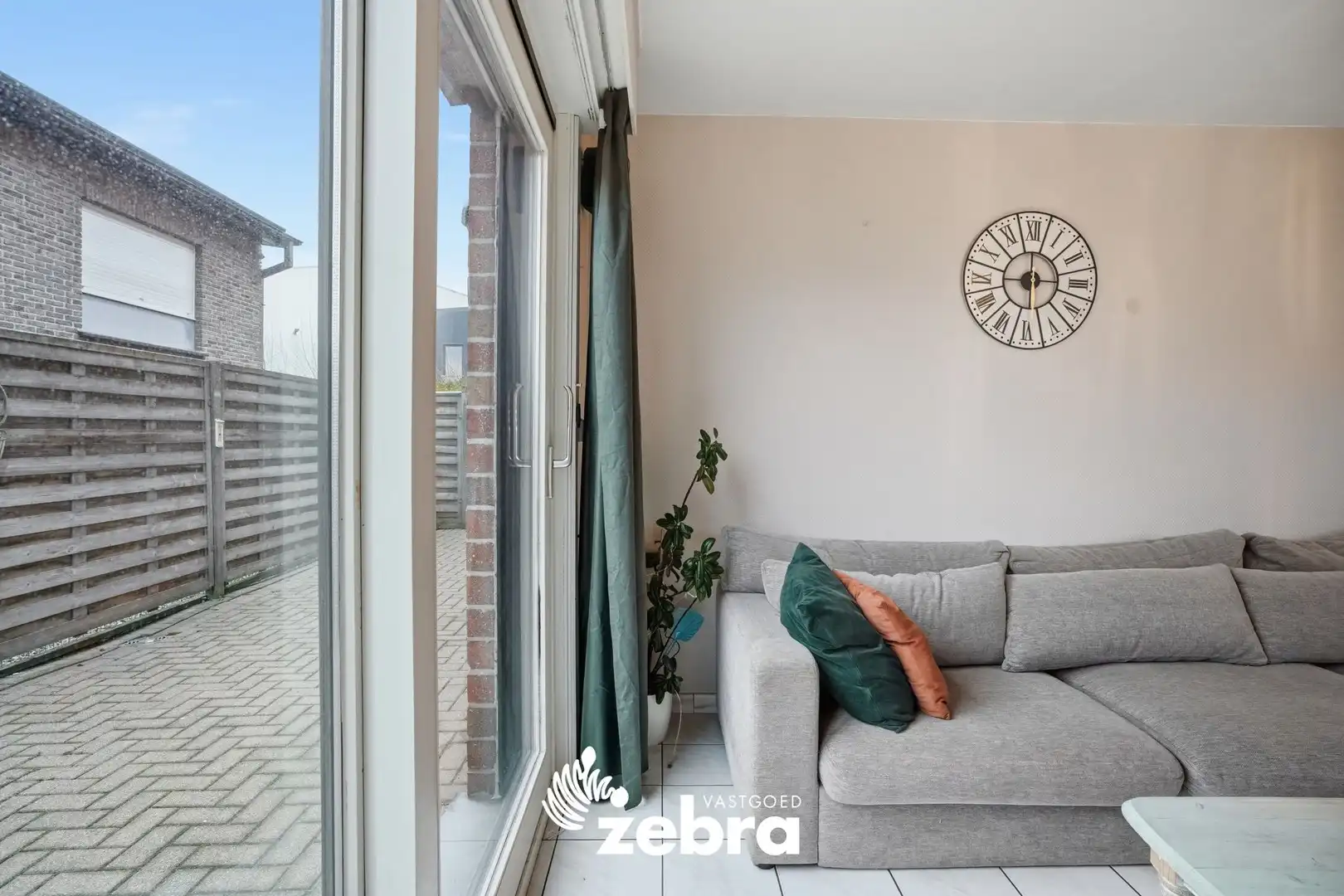 Instapklaar gelijkvloers appartement met tuin van 116 m² en garage! foto 3