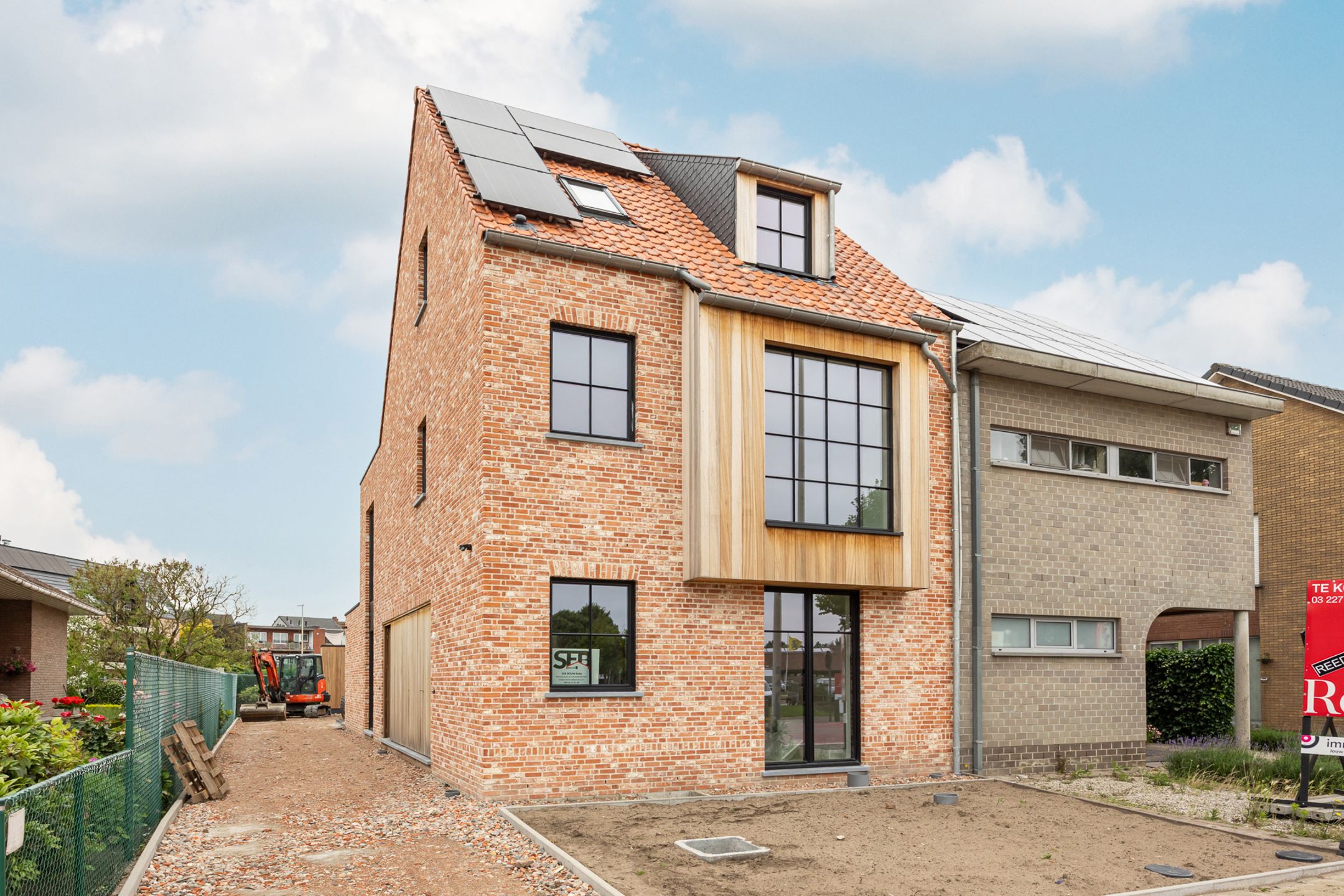 Nieuw duplex appartement nabij het centrum van Sint-Antonius foto {{pictureIndex}}