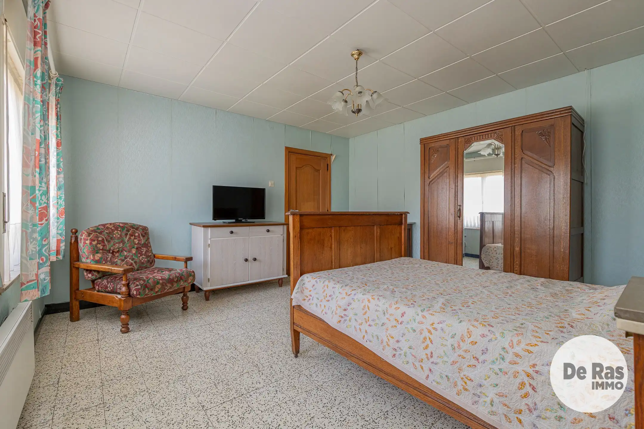 VLEKKEM- Ruime woning met 4 slaapkamers en uitgestrekte tuin foto 15
