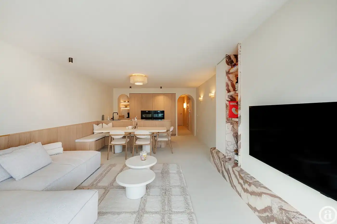 Recent gerenoveerd appartement met zonnig terras in de Dumortierlaan. foto 9