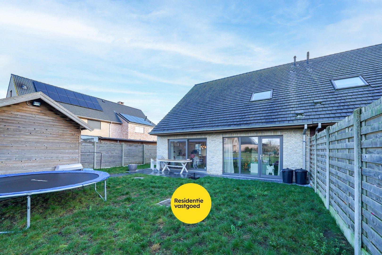 Recente halfopen woning met 4 slaapkamers in Westkerke foto 17