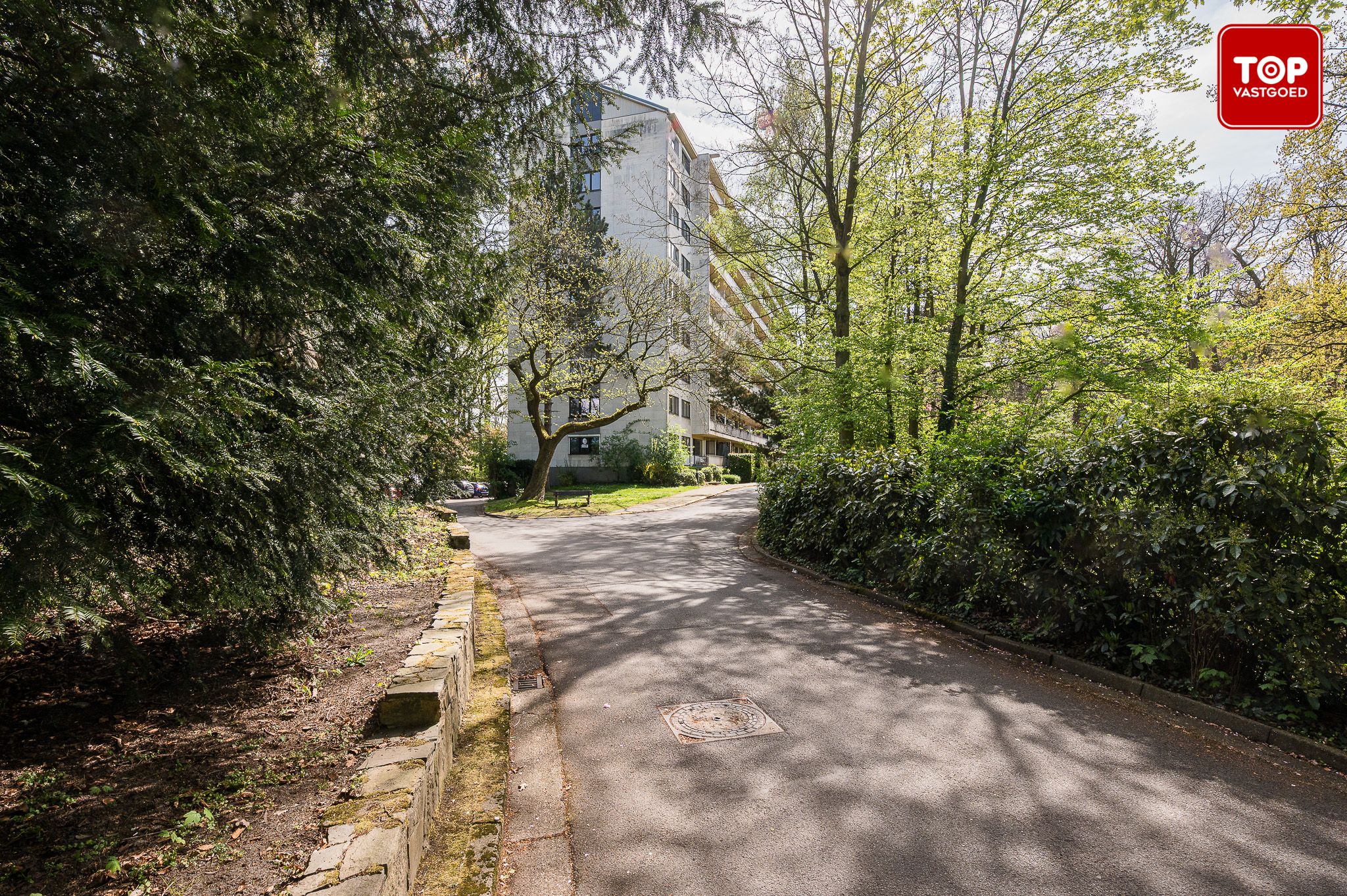 Instapklaar 2-slaapkamer appartement met groot terras en zicht op een prachtig park. foto 2