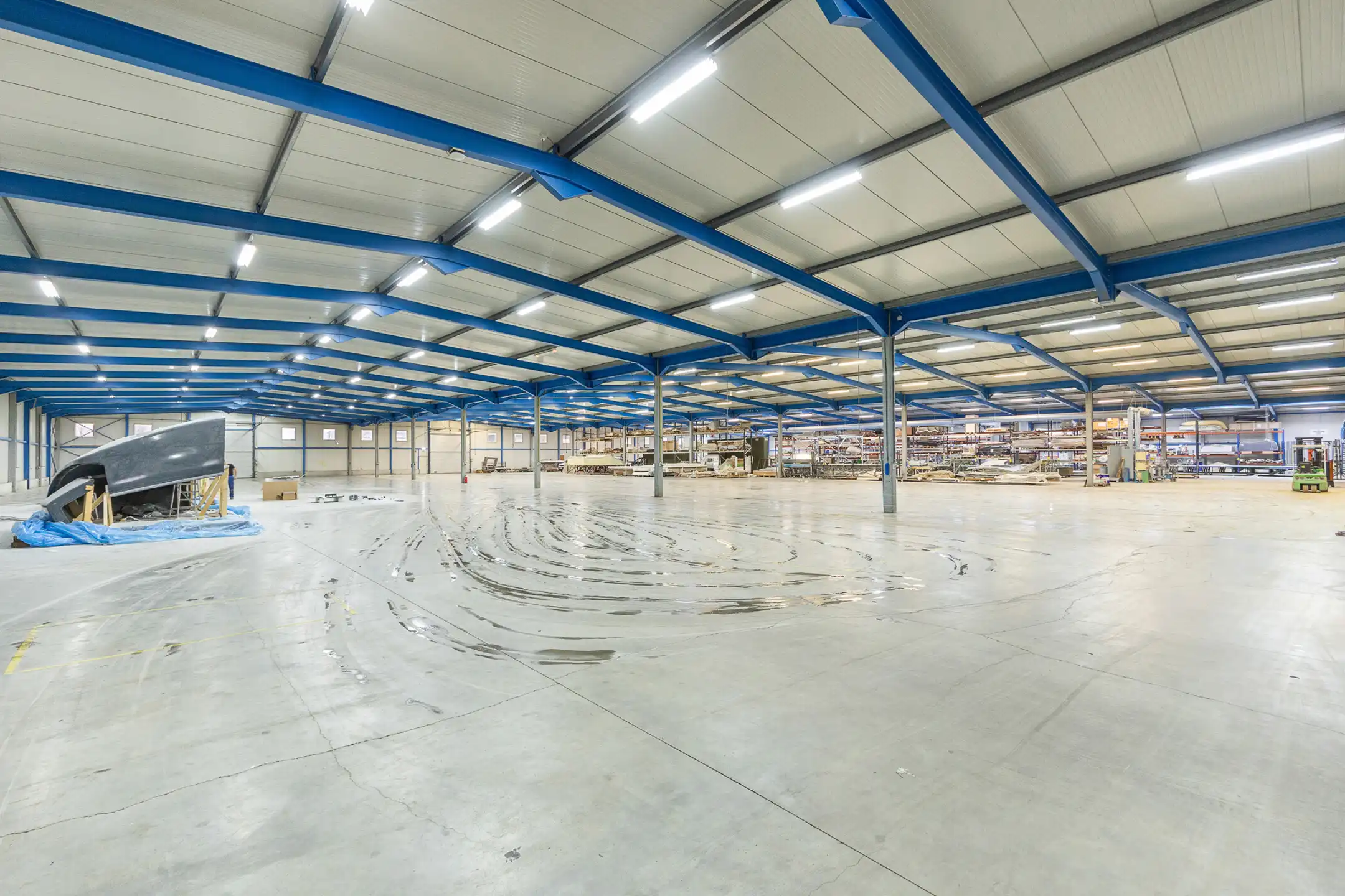 Magazijnen te huur met kantoor foto 10