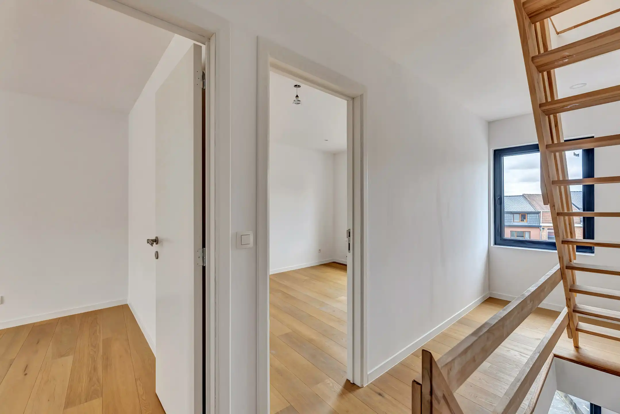 Instapklare stadswoning 200m2 bewoond met 5 slaapkamers  foto 17