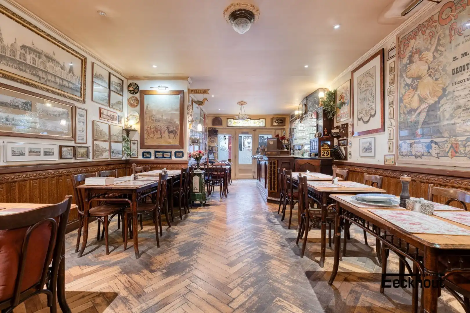 Sfeervol ingericht restaurant/praatcafé met ruime woonst  foto 8