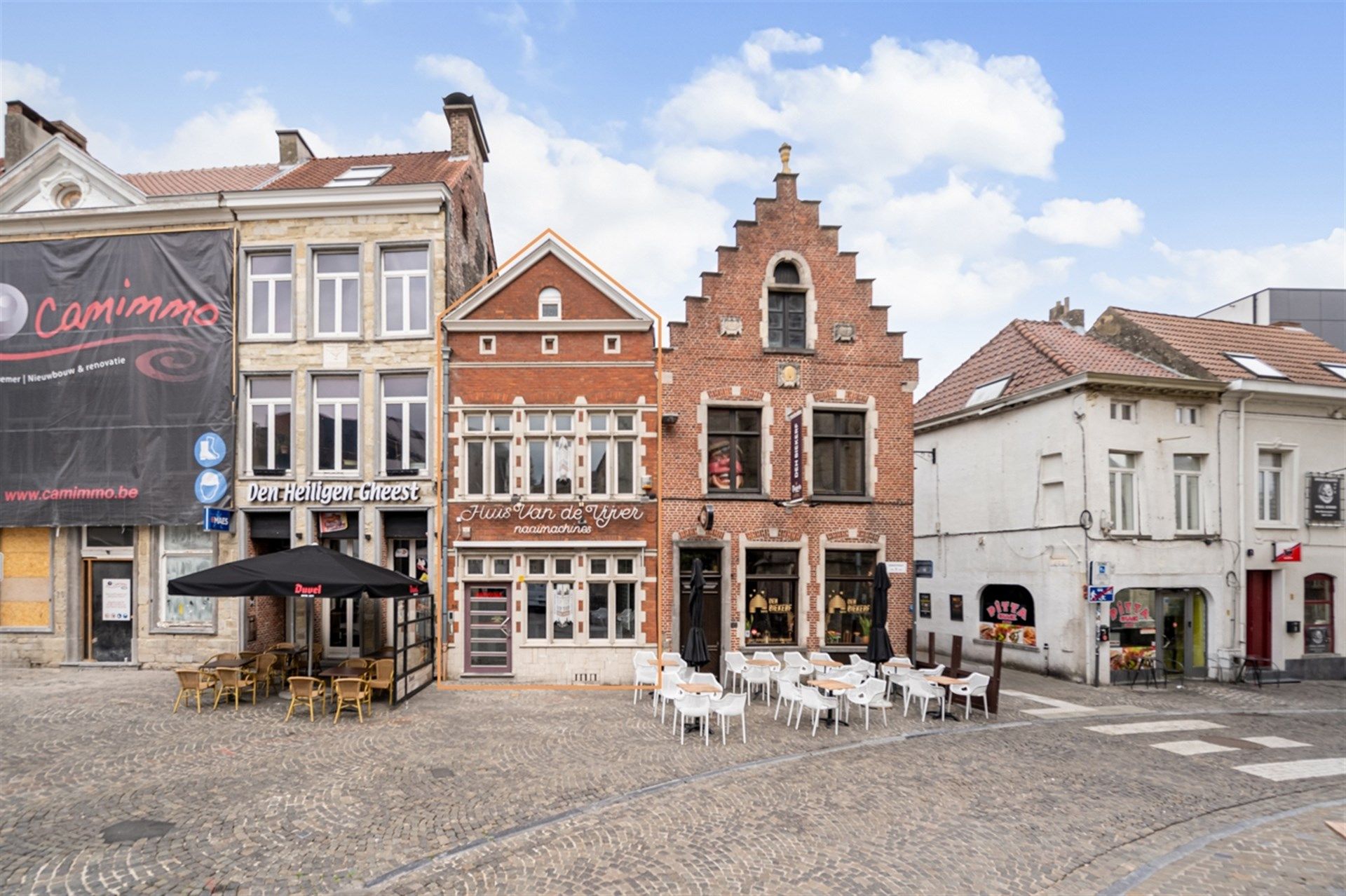 Uniek gebouw kort nabij de Grote markt foto 1