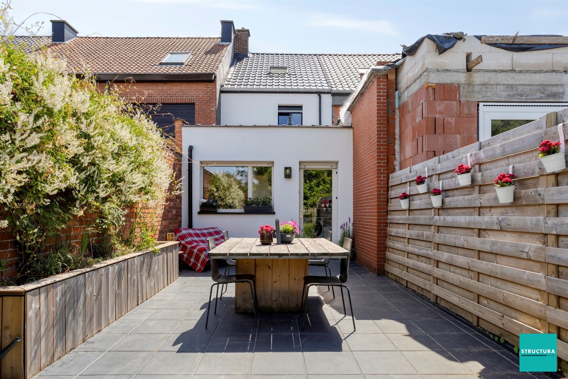 Instapklare woning met karakter in hartje Merchtem foto 18