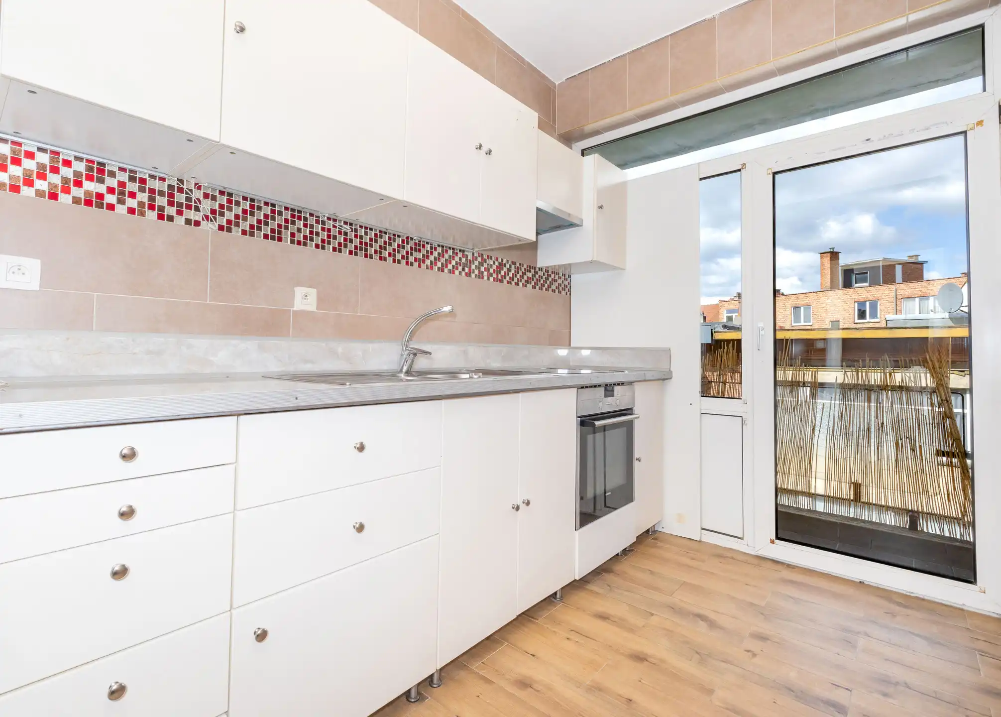 Licht appartement met 1 slaapkamer van ± 70 m² foto 5