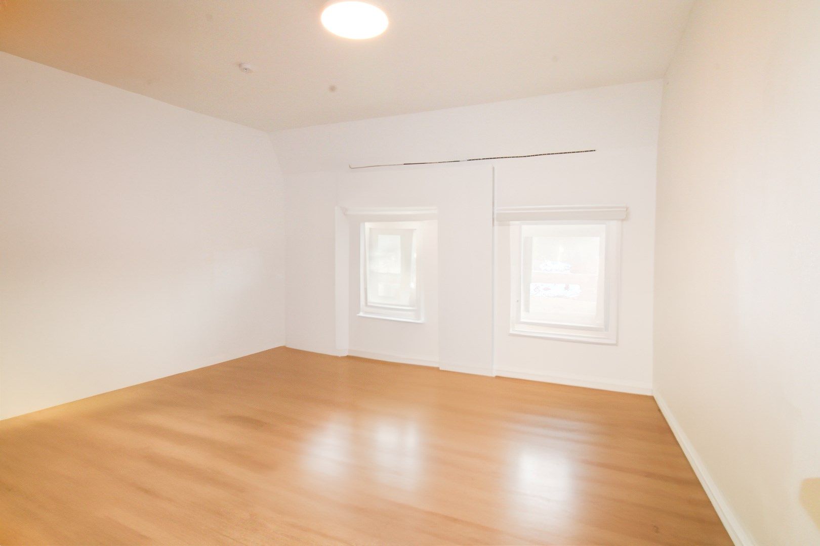 Instapklare woning met tuin en energielabel B op toplocatie in Temse! foto 7