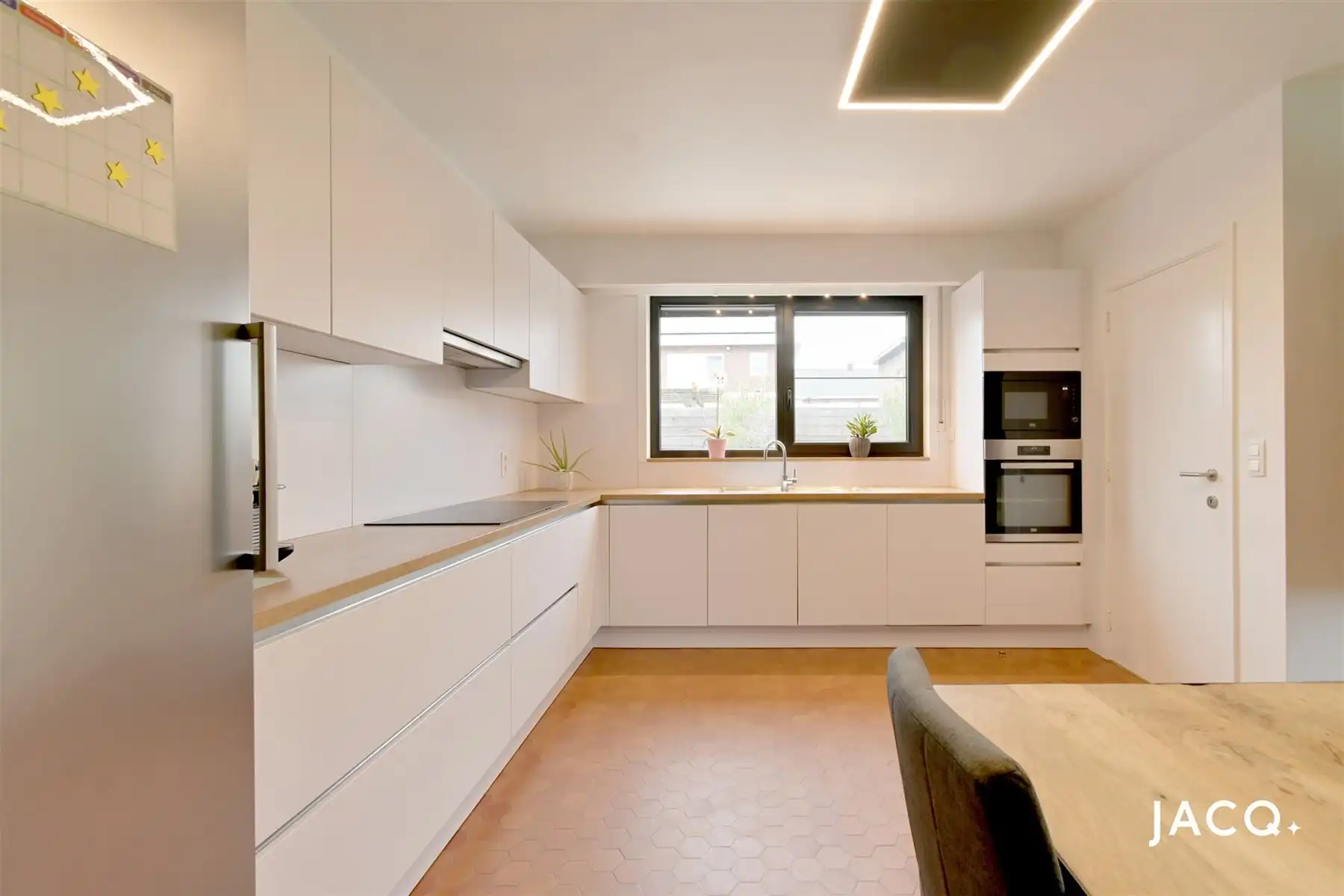 Charmante villa met 4 à 5 slpk's op een perceel van 1592m²! foto 8