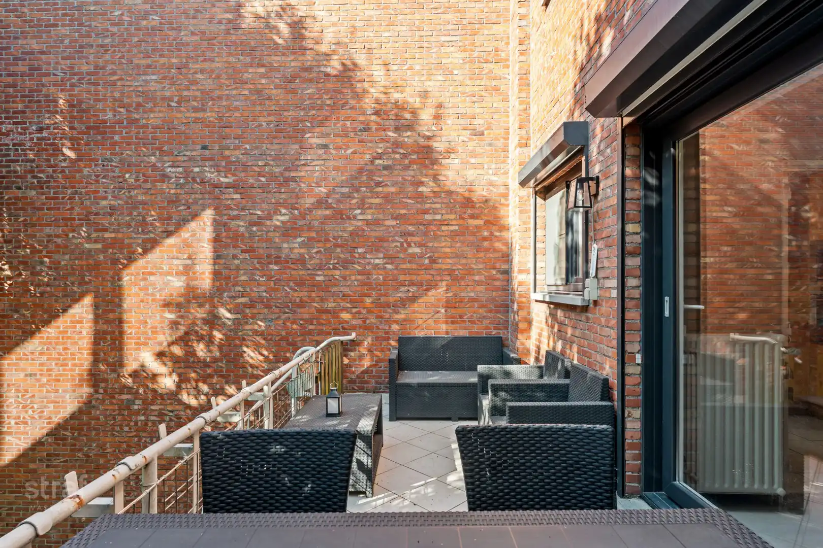 Ruime gezinswoning met 4 slaapkamers, 2 badkamers en tuin foto 6
