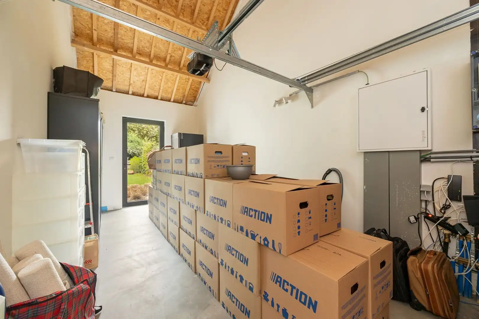 Luxewoning met tuin en privébos foto 24