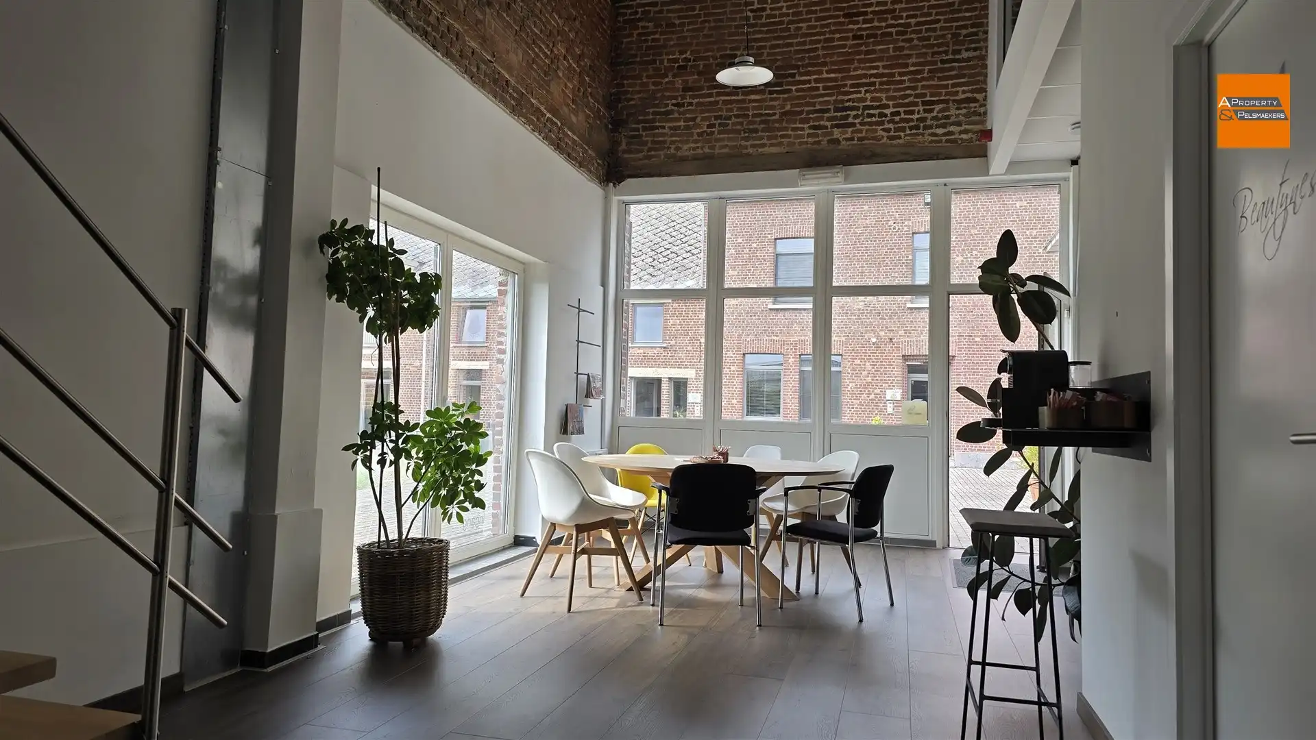 All Inclusive Kantoorruimten Te Herent foto {{pictureIndex}}