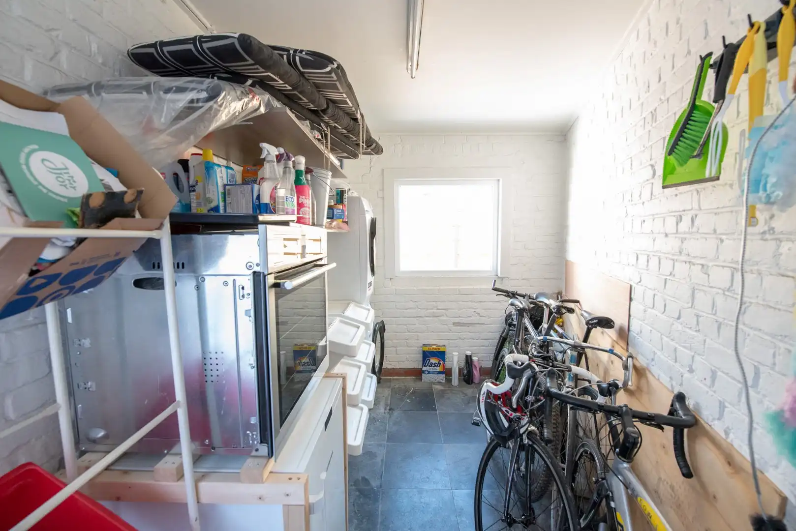 Charmante en goed onderhouden woning te huur nabij station van Waregem foto 17