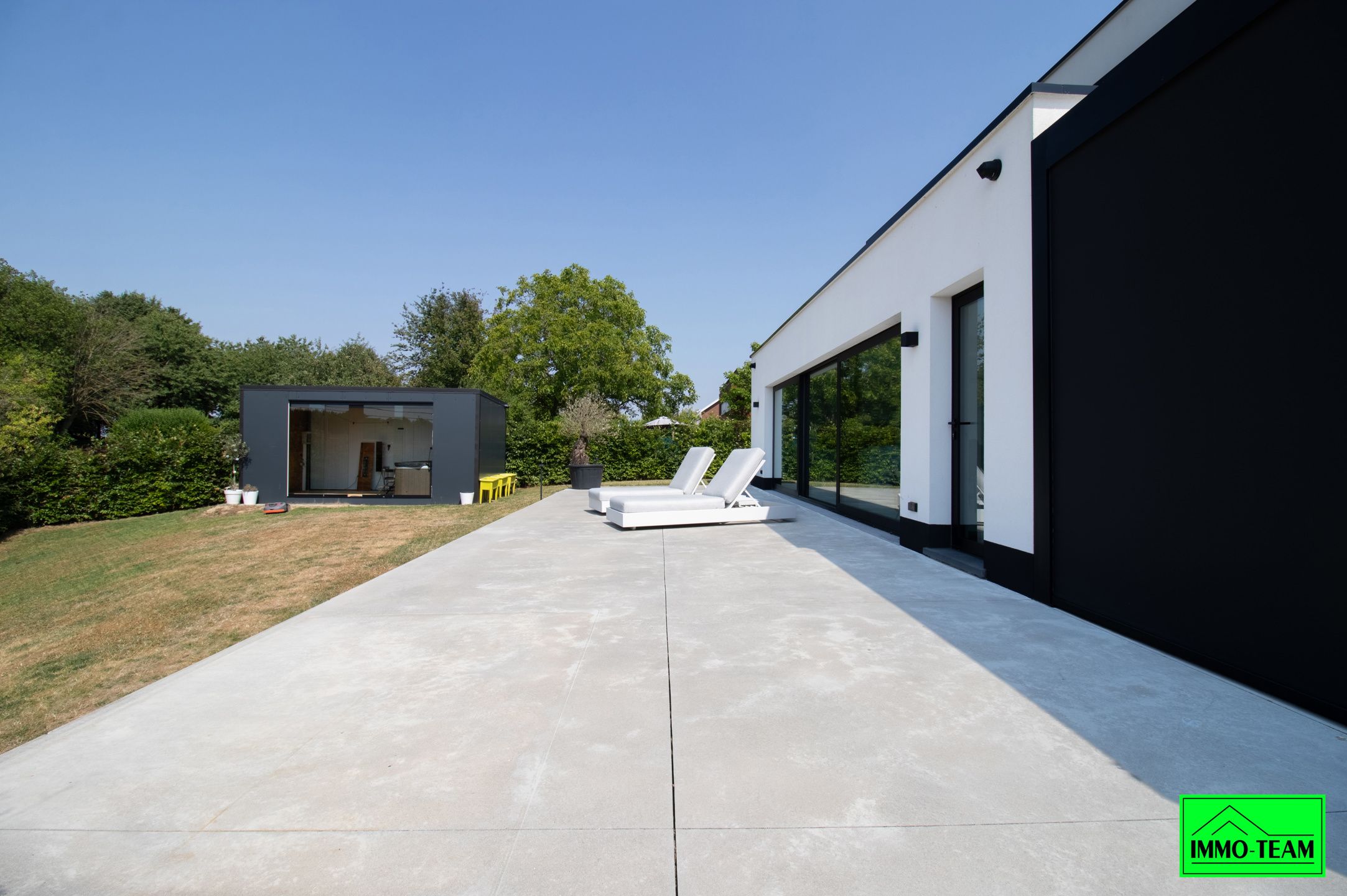 Strakke architectuur,  instapklaar wonen op topniveau foto 24